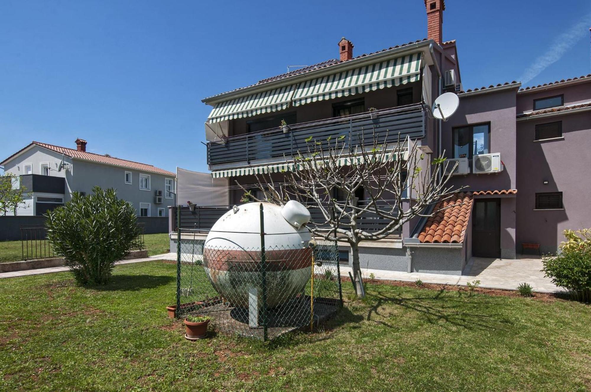 Lovely Apartments In Valbandon Фажана Екстер'єр фото